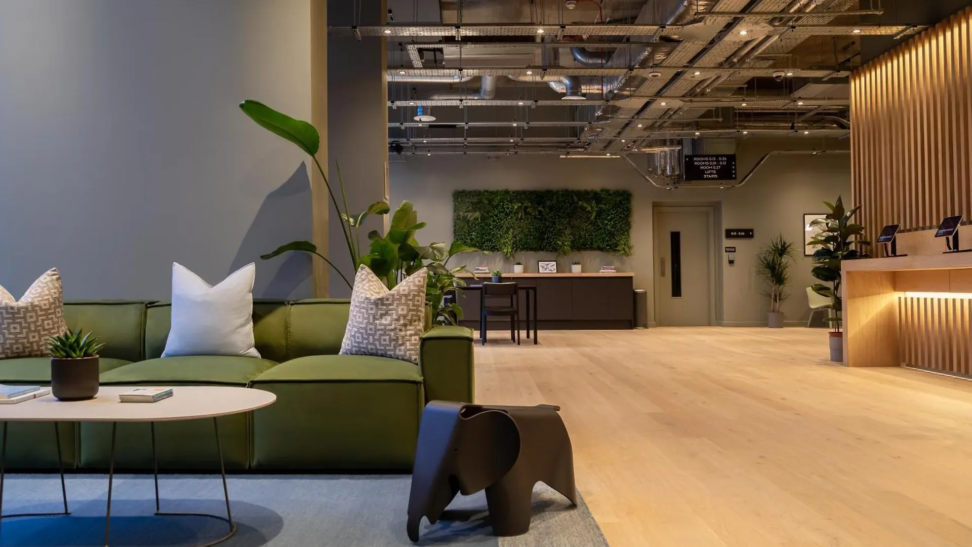 Zedwell Greenwich London Hotel